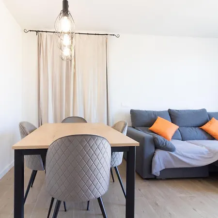 Apartment Global Properties, Con Piscina En